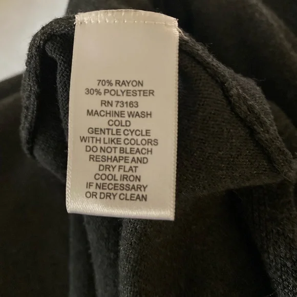 Woman’s Gray Cardigan Sweater - Picture 4 of 4